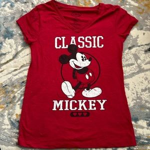 Disney classic Mickey red black t shirt large 11/13